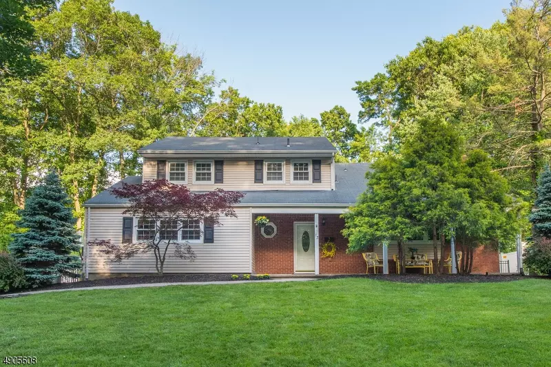 13 FAIRMOUNT RD, West Caldwell Twp., NJ 07006