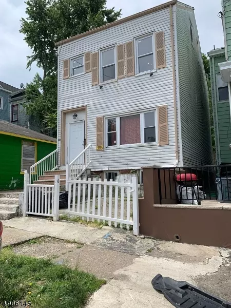 34 ERIE ST, Paterson City, NJ 07524