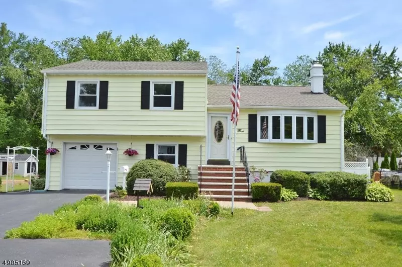 5 E ORCHARD PL, East Hanover Twp., NJ 07936