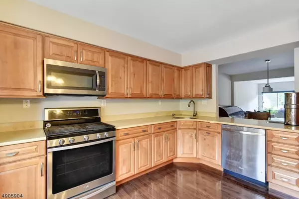 110 CHELSEA WAY, Bridgewater Twp., NJ 08807