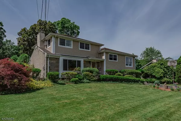 12 GURNEY TERR, Fair Lawn Boro, NJ 07410