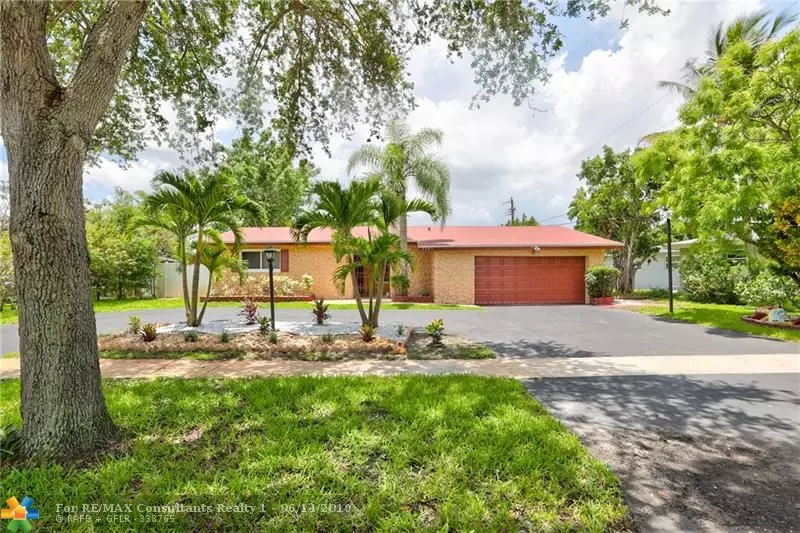 5340 SW 3rd St, Plantation, FL 33317