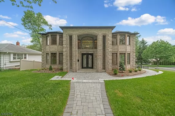 483 CEDAR LN, Paramus Boro, NJ 07652