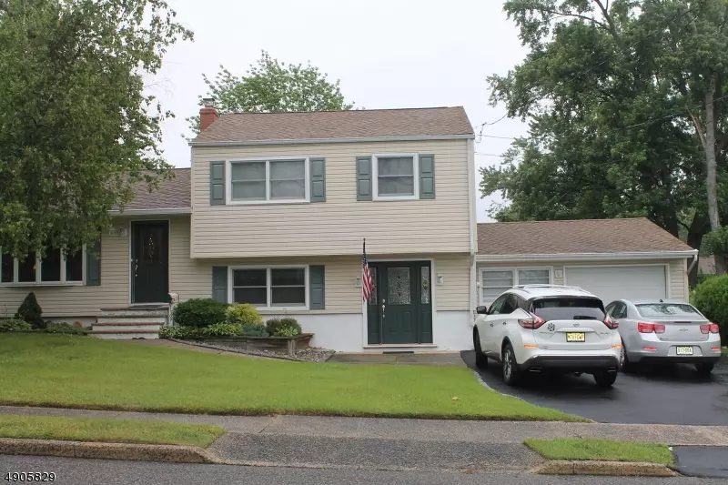 139 BURLINGTON AVE, Spotswood Boro, NJ 08884