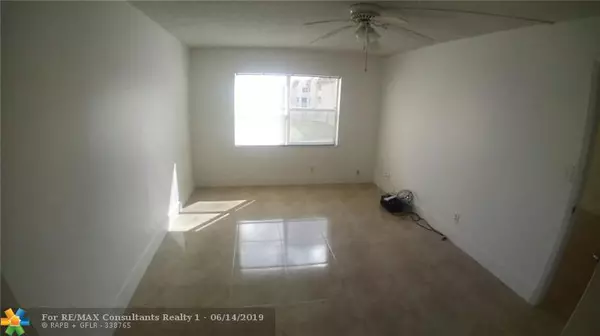 Sunrise, FL 33322,9340 Sunrise Lakes Blvd  #203