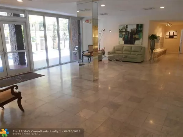 Hallandale, FL 33009,3161 S Ocean Dr  #504