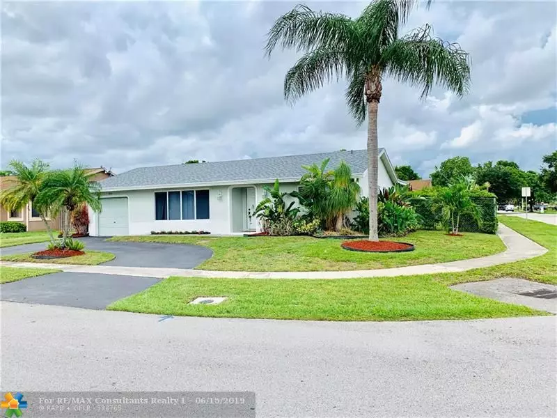 8501 NW 53rd St, Lauderhill, FL 33351