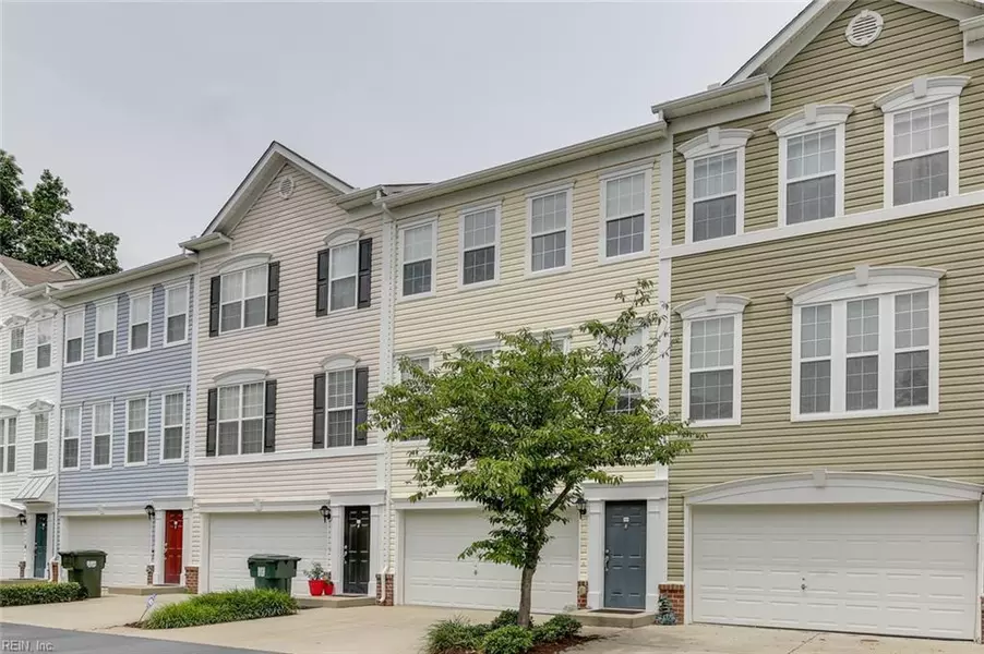 559 Jessica CIR #32, Newport News, VA 23606