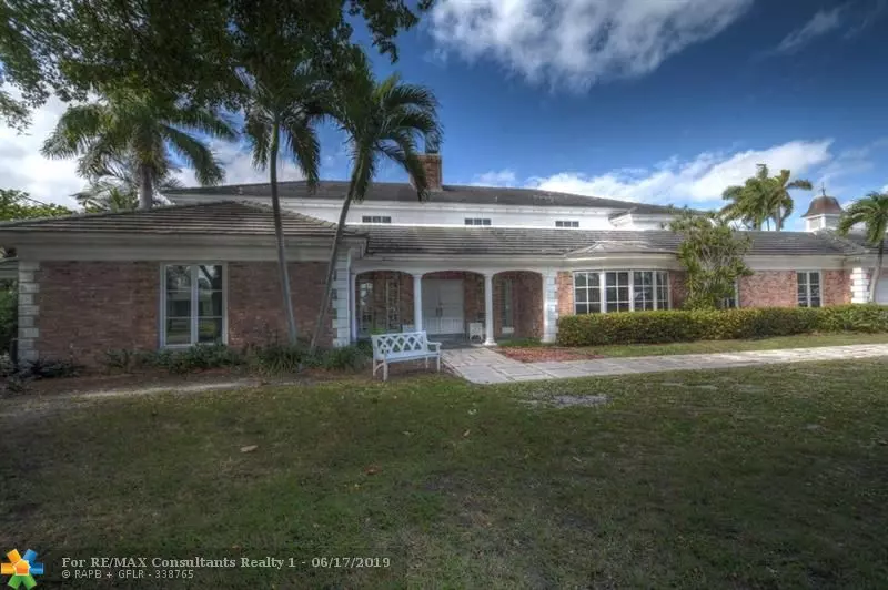 3001 NE 27th Ave, Lighthouse Point, FL 33064