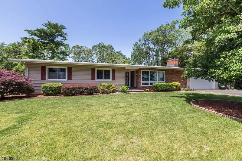 546 AMHERST DR, Brick Twp., NJ 08723