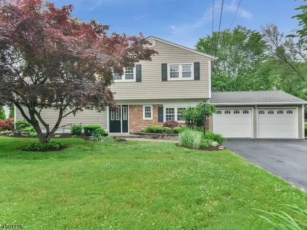 267 MIDWOOD RD, Paramus Boro, NJ 07652