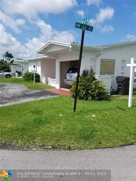 4291 NW 49 Ave, Lauderdale Lakes, FL 33319