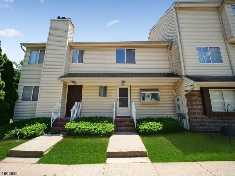 702 ORCHARD MEADOWS DR no, Union Twp., NJ 07083