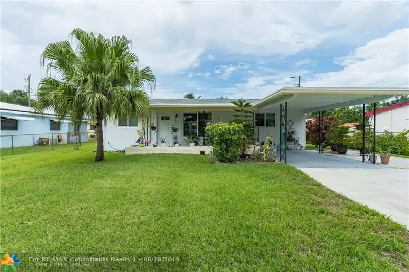 511 N 70th Way, Hollywood, FL 33024