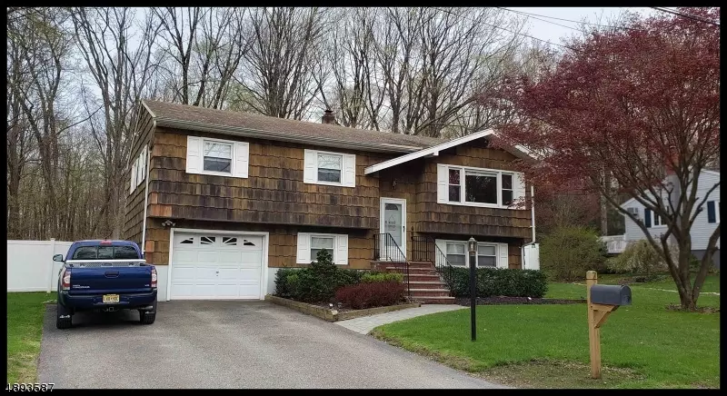 Vernon Twp., NJ 07460,7 BLUEBERRY LN
