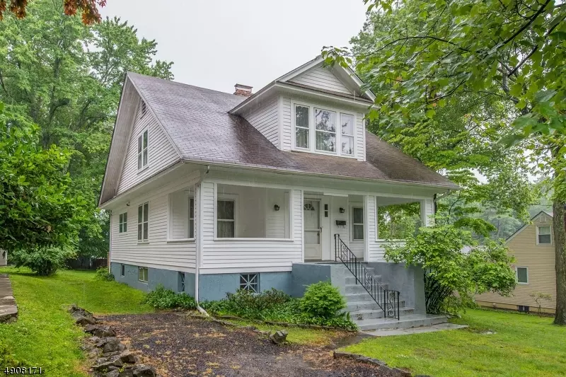 28 PLEASANT AVE, West Caldwell Twp., NJ 07006