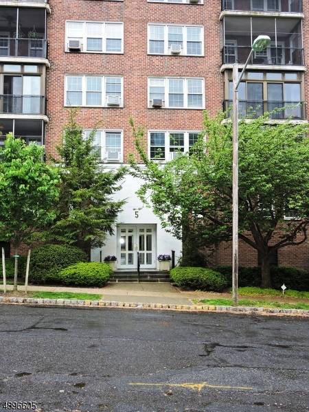 5 ROOSEVELT PL C002R #2R, Montclair Twp., NJ 07042