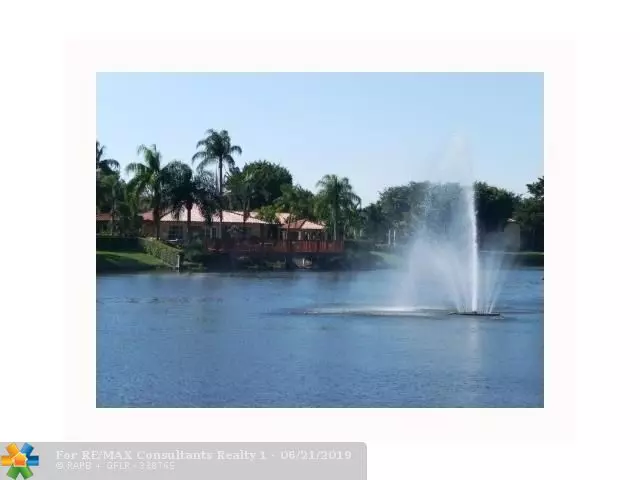 10781 Cleary Blvd  #205, Plantation, FL 33324