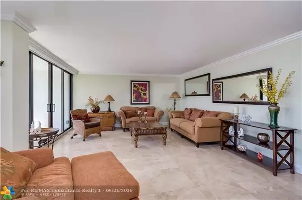 Fort Lauderdale, FL 33304,936 Intracoastal Dr  #12-B