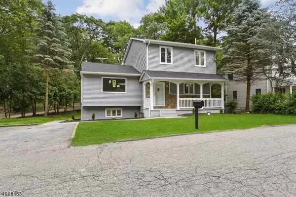 25 MICHIGAN TRL, Hopatcong Boro, NJ 07843