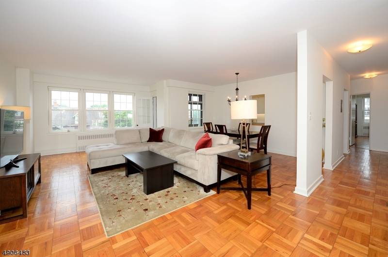5 ROOSEVELT PL, 4N #4N, Montclair Twp., NJ 07042
