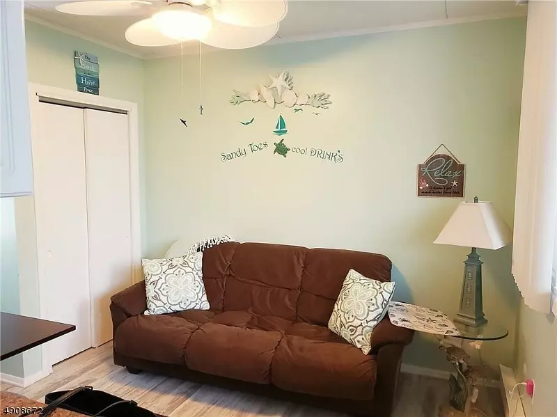 28 FREMONT AVE, Seaside Heights Boro, NJ 08751