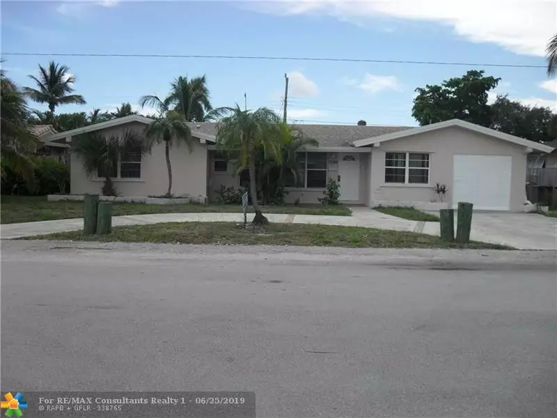 1596 SE 4th St, Deerfield Beach, FL 33441