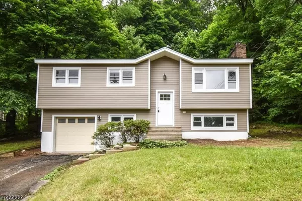 3 HILLSDALE TER, Vernon Twp., NJ 07461