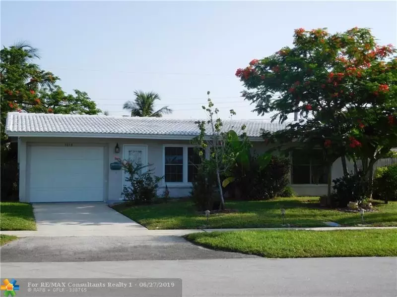 1015 SE 6th St, Deerfield Beach, FL 33441