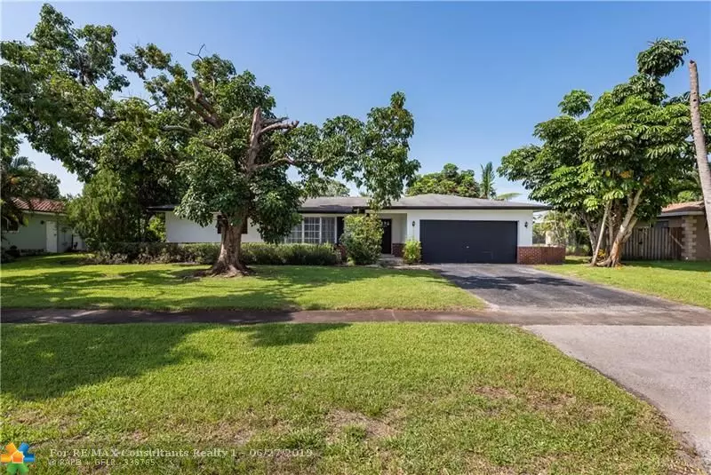 5580 SW 8th St, Plantation, FL 33317