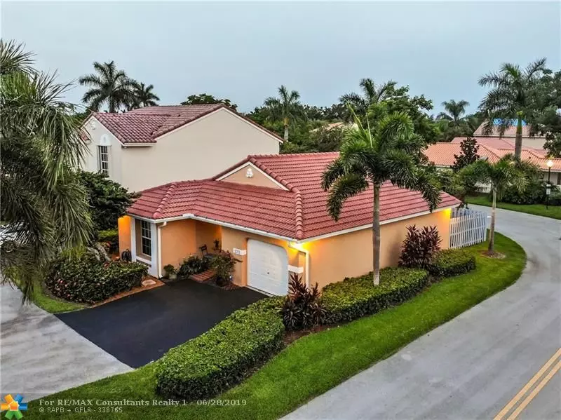 1272 Seagrape Cir, Weston, FL 33326