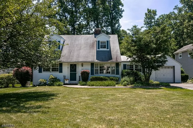 1281 WOOD VALLEY ROAD, Mountainside Boro, NJ 07092