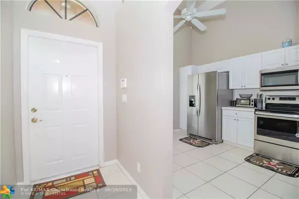 Lauderhill, FL 33319,3383 Inverrary Blvd  #3383