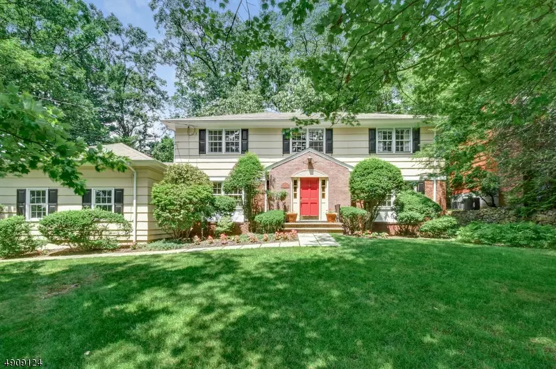 377 ROLLING ROCK ROAD, Mountainside Boro, NJ 07092