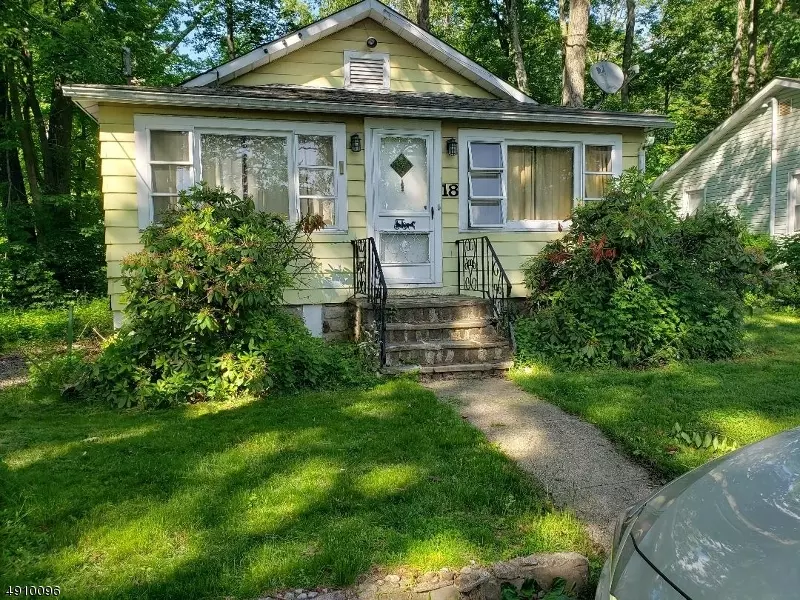 18 ABBOTT DR, Jefferson Twp., NJ 07849