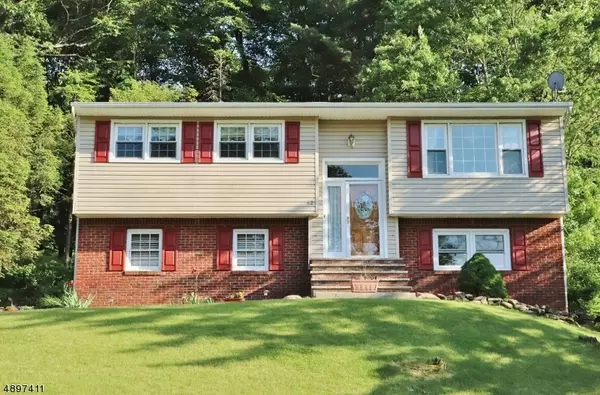 42 JOYCE DR, Roxbury Twp., NJ 07876