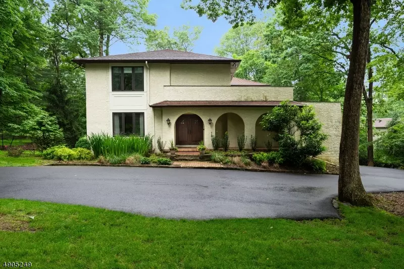 90 SCOTT DR, Watchung Boro, NJ 07069