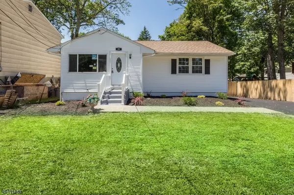 20 IDALROY TRL, Hopatcong Boro, NJ 07843