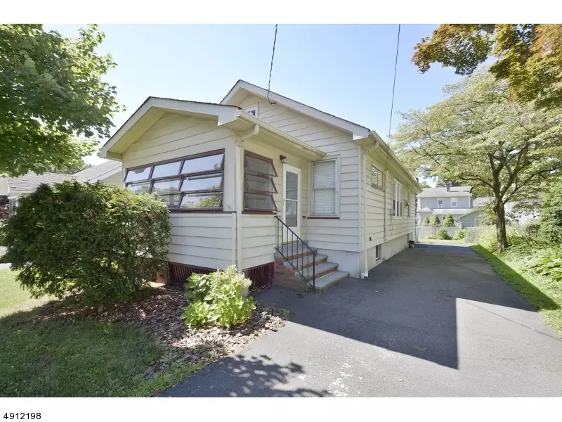 342 WARBURTON AVE, Hawthorne Boro, NJ 07506