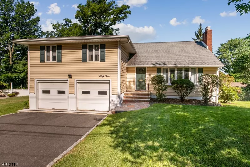33 MITCHELL AVE, West Caldwell Twp., NJ 07006