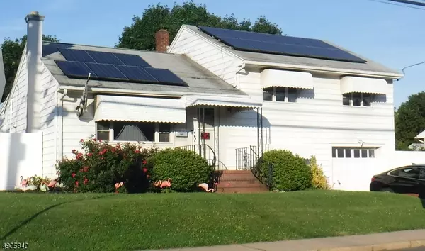 40 N 13TH AVE, Manville Boro, NJ 08835
