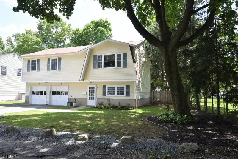 Roxbury Twp., NJ 07876,15 W MAPLE AVE