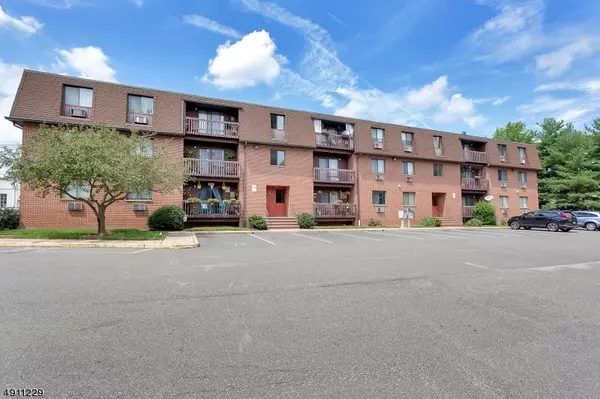 9 MONTGOMERY ST U-A2 #A2, Belleville Twp., NJ 07109