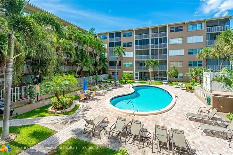 4117 Bougainvilla Dr  #215, Lauderdale By The Sea, FL 33308