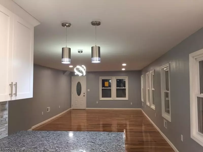 Roselle Boro, NJ 07203,722 SPRUCE ST