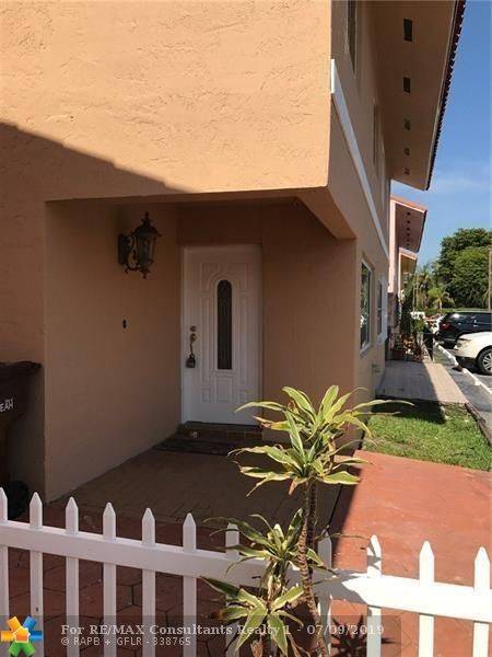 2448 W 54 PL  #24, Hialeah, FL 33016