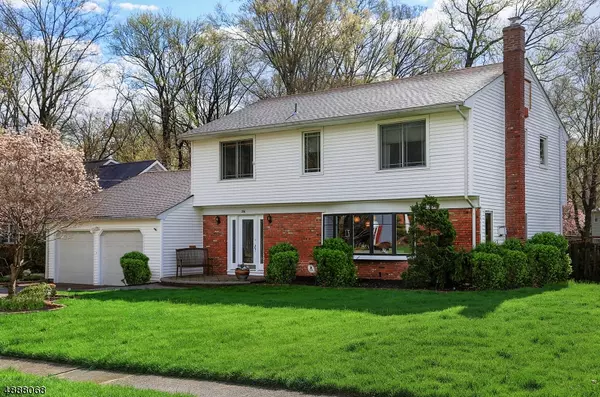 266 TWIN OAKS TER, Westfield Town, NJ 07090
