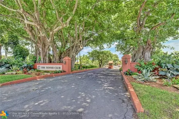 Fort Lauderdale, FL 33311,650 Tennis Club Dr  #112