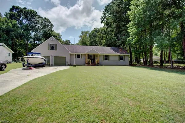 208 Kentucky DR, Yorktown, VA 23693