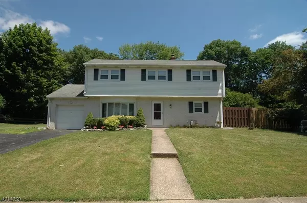 15 BRENT PL, Roxbury Twp., NJ 07876